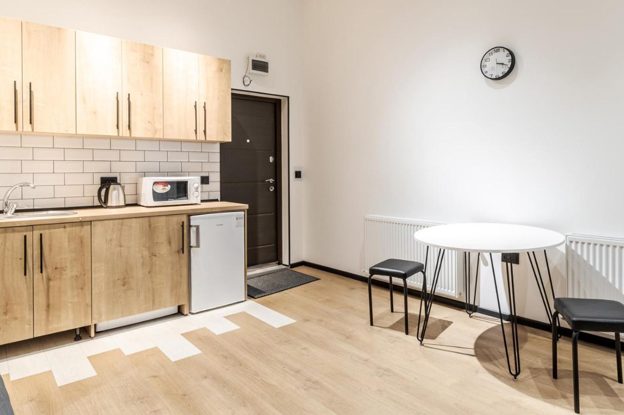 Modern Apartment In The Old City 利沃夫 外观 照片